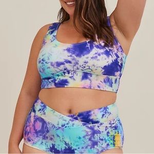 Torrid WIRELESS SCOOP BIKINI TOP size 4X
